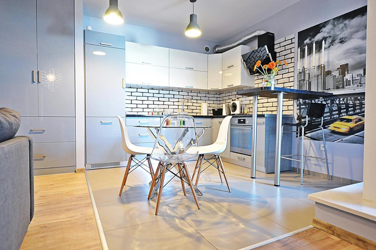 Designomania Apartments - Nadwislanska 11 Krakau Buitenkant foto