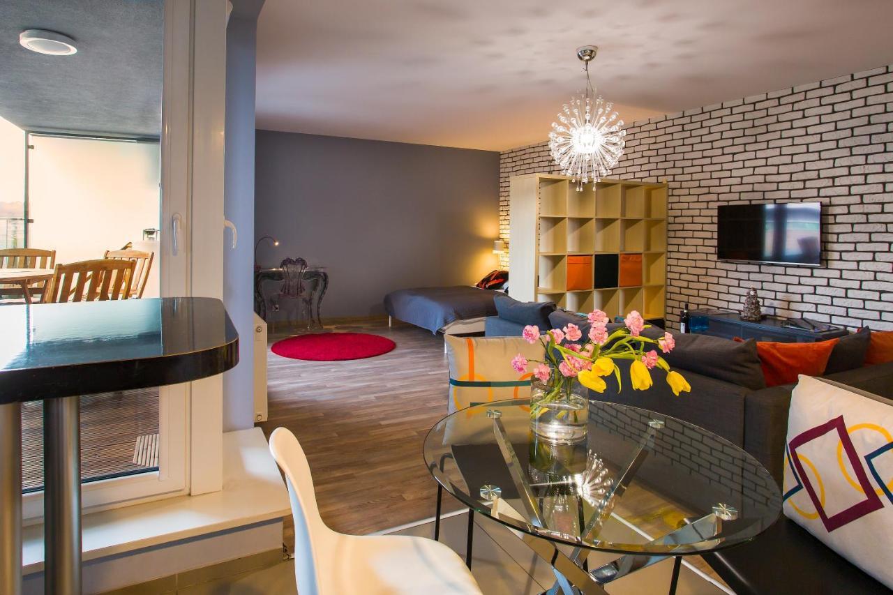 Designomania Apartments - Nadwislanska 11 Krakau Buitenkant foto